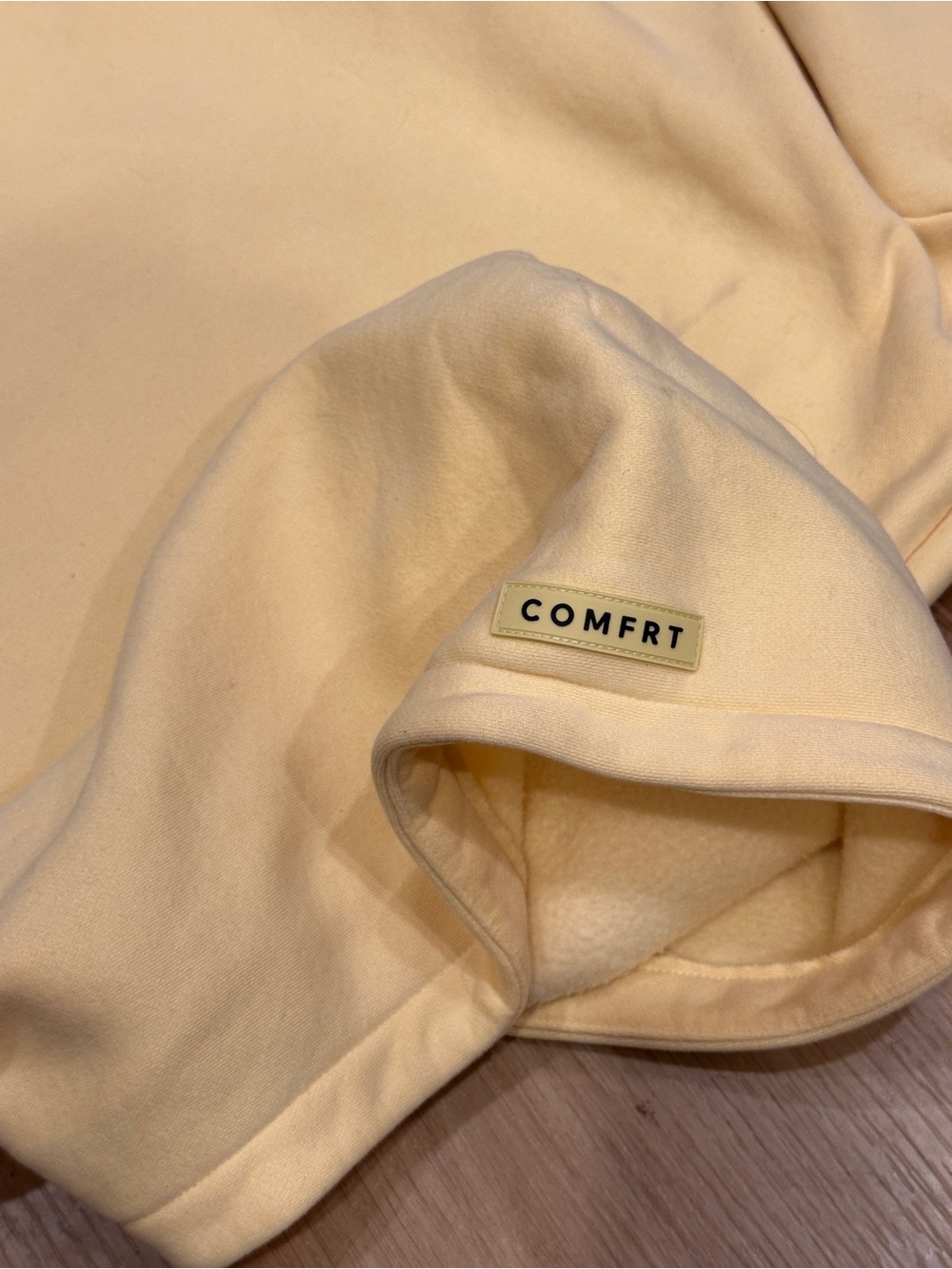 Comfrt Butter Yellow Sweatsuit - Picture 12 of 12